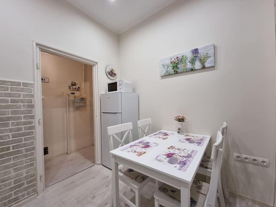 Vintage Apartman In City Center Мисколк Екстериор снимка